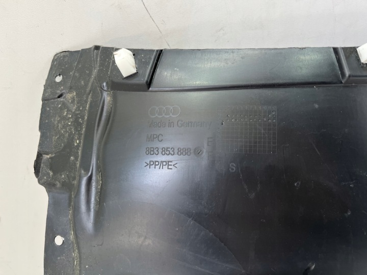 AUDI A5 B10 24- PASSAGE DE ROUE AVANT DROIT 8B3853888