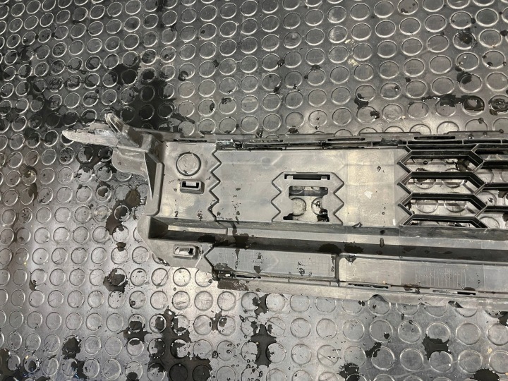 SKODA KODIAQ I 1 565 17-21 CALANDRE GRILLE INFÉRIEURE PARE-CHOCS AVANT AVANT