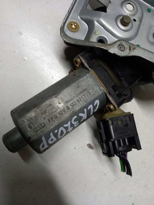 ÉLÉVATEUR VITRES DROIT AVANT MERCEDES W208