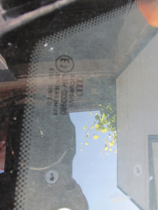 VITRE CARROSSERIE AUDI A6 C5 BERLINE GAUCHE MOULURE