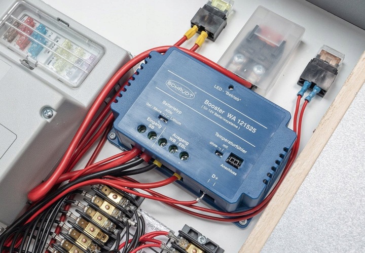 BOOSTER LADOWANIA BATTERIE SCHAUDT WA 121525