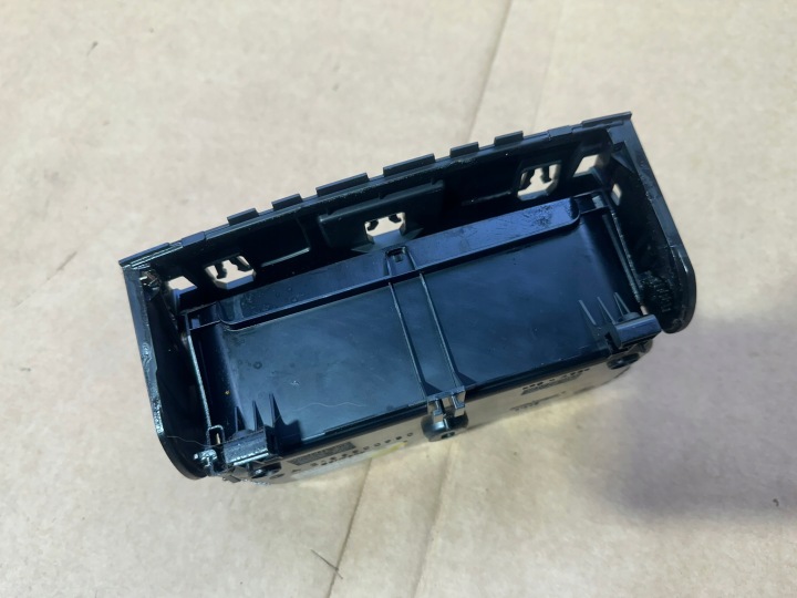 BOÎTE À GANTS CENDRIER CUPHOLDER, TUNNEL MERCEDES CLS W218 EUROPE