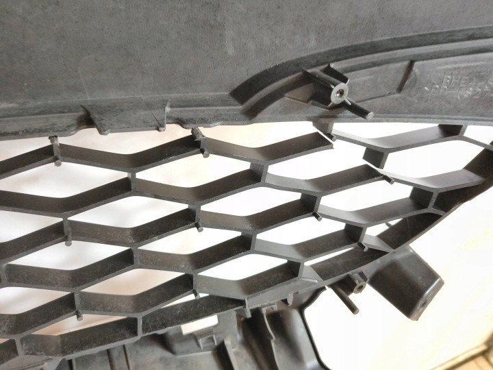 CALANDRE GRILLE PARE-CHOCS AVANT MAZDA 3 II BL LIFT 11-13 BHE4-501T1