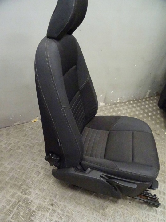 SIÈGE PASSAGER DROIT VOLVO V50 UNIVERSEL NR347
