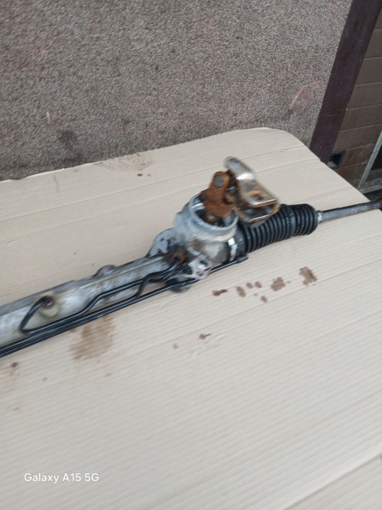 CRÉMAILLÈRE DE DIRECTION CAOUTCHOUC FORD MAVERICK RF-YL8C-3550-FB 2.3 16V
