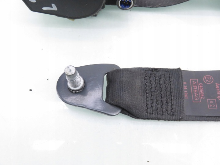COURROIE GAUCHE AVANT PEUGEOT 308 SW UNIVERSEL 96568574XX