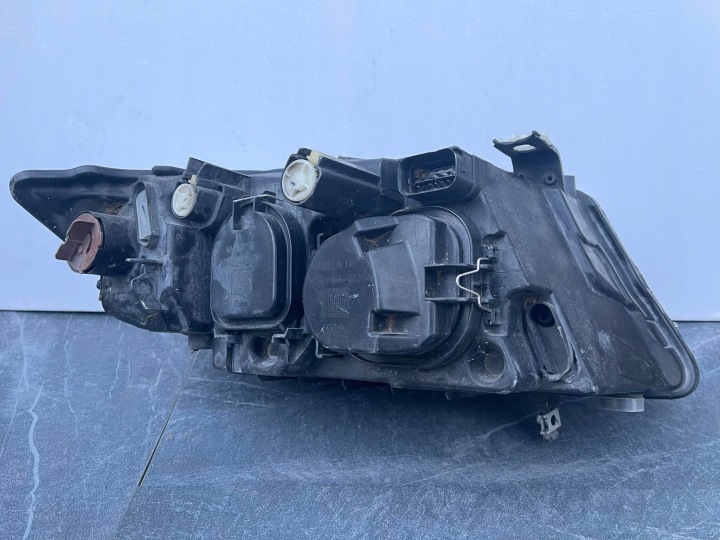 BMW E90 E91 GAUCHE PHARE AVANT ORDINAIRE