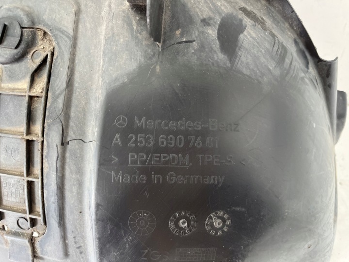MERCEDES GLC W253 PASSAGE DE ROUE AVANT DROIT A2536907601