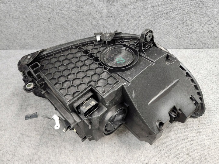 PROJECTEUR PHARE AVANT AVANT GAUCHE MERCEDES C CLASSE W206 COMPLET LED 2021-