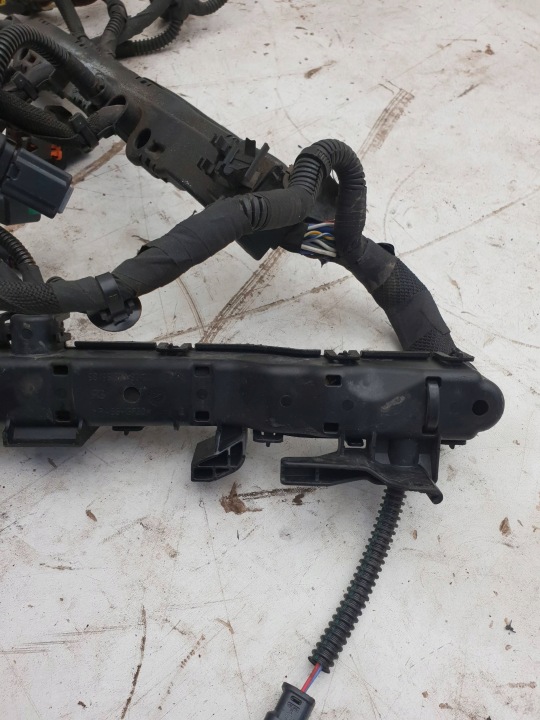 FAISCEAU DE CÂBLES MOTEUR CITROEN C4 III E-C4 9837567480
