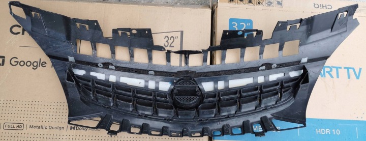 OPEL ASTRA IV J GRILLE CALANDRE RADIATEUR