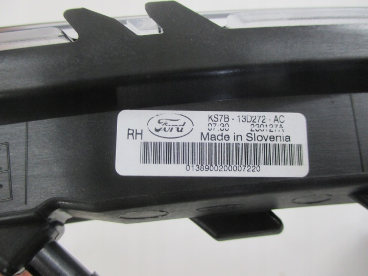 FORD MONDEO MK5 PHARE DIURNE LED DROITE