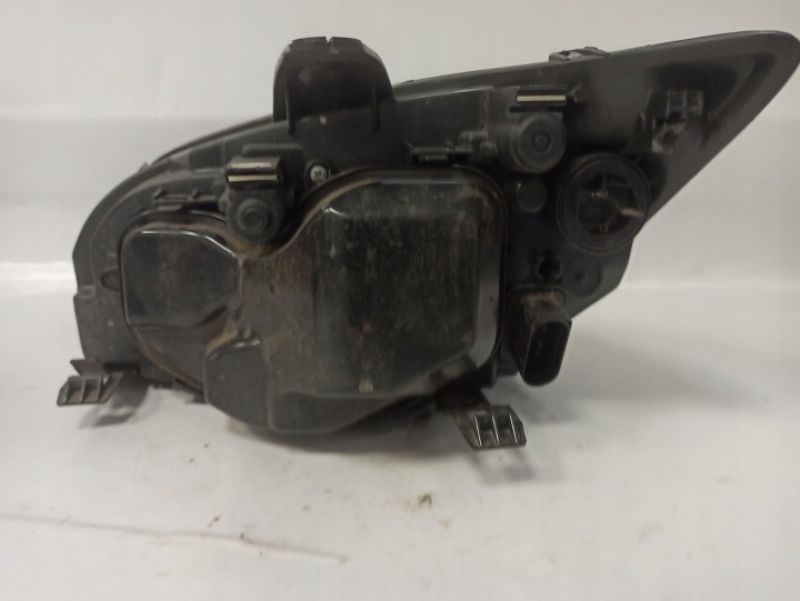FORD FOCUS II PHARE DROIT AVANT 084311169R 1480979