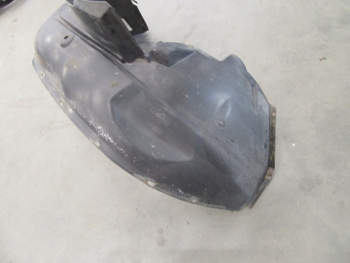 PASSAGE DE ROUE GAUCHE GAUCHE AVANT PROTECTION ROUES BMW E53 X5