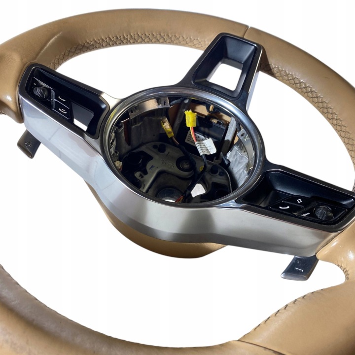 PORSCHE CAYENNE (92A) 2015 VOLANT