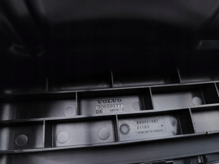 VOLVO V40 BOÎTE FUSIBLES ENSEMBLE D2 DIESEL 88KW (120 HP) 30659177