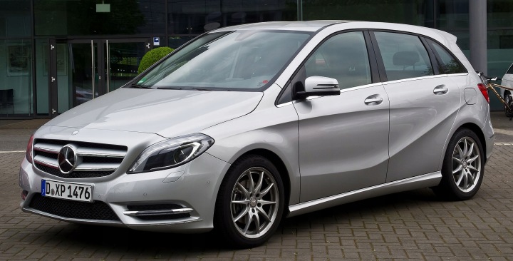 MERCEDES B W246 BOUCHON LAVE-GLACE DROITE NEUF