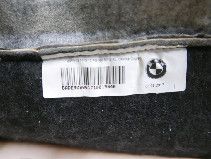 BMW G30 DOSSIER SIÈGES DROIT AVANT BRODERIE COGNAC