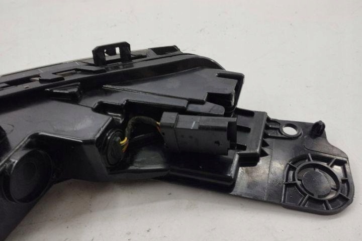 SUPPLÉMENTAIRE PHARE AVANT GAUCHE CITROËN C5 AIRCROSS 9818005180 1.2L GASOLINE