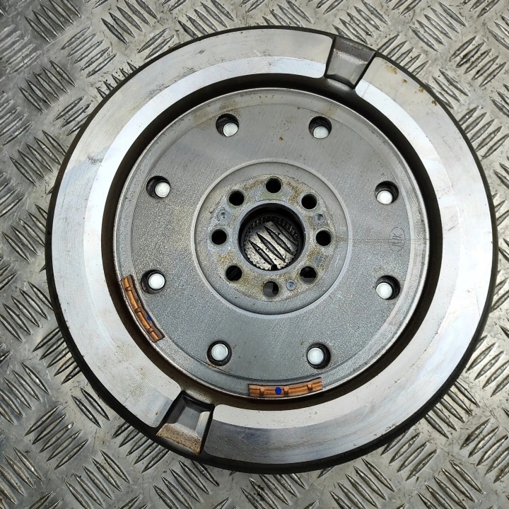 VOLANT D'INERTIE CUPRA FORMENTOR 05L105266J 30054496 2.0L 140KW 2023