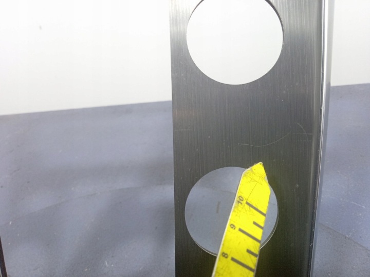 VOLVO V40 II PROTECTION CHÂSSIS TUNNELS CENTRAL RADIO 8632794