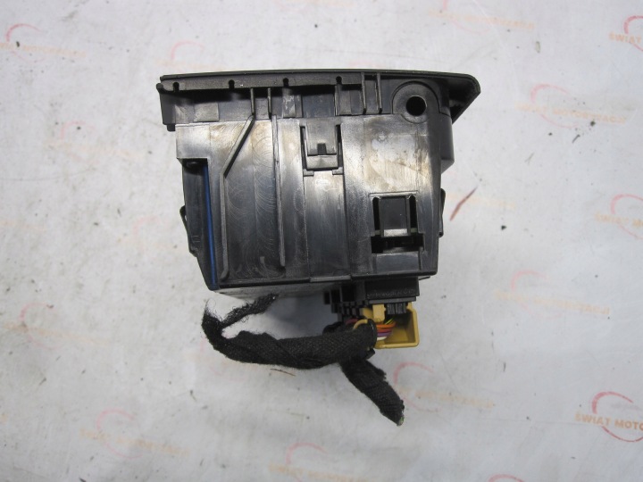 AUDI A4 B7 S-LINE 08R PANNEAU CLIMATISATION 8E0820043BL