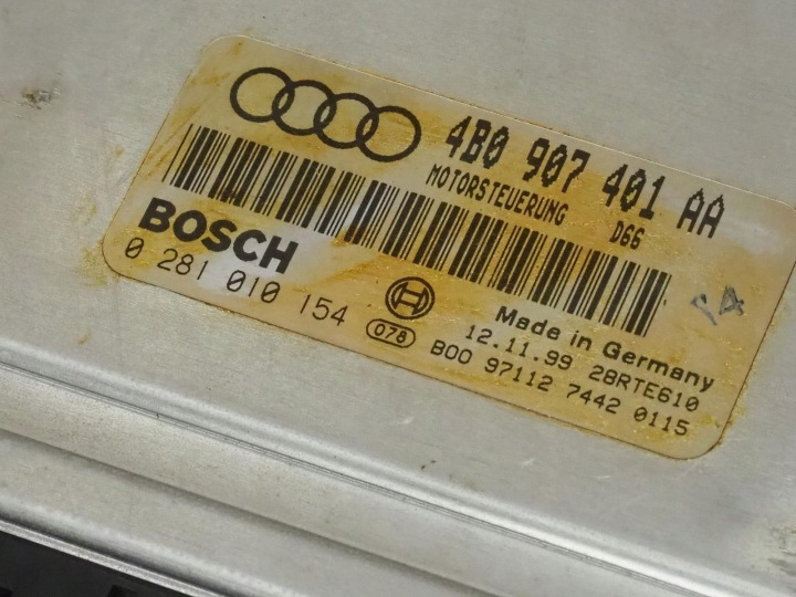 AUDI A6 C5 2.5 TDI CONTRÔLEUR MOTEUR 4B0907401AA