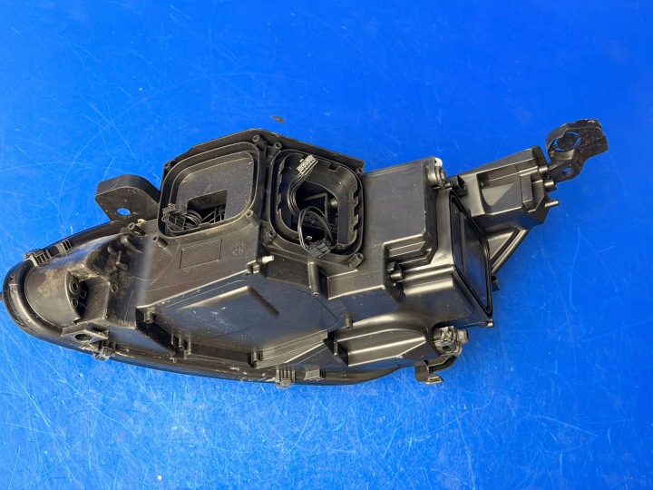 PROJECTEUR 2014 PEUGEOT 308 96778323