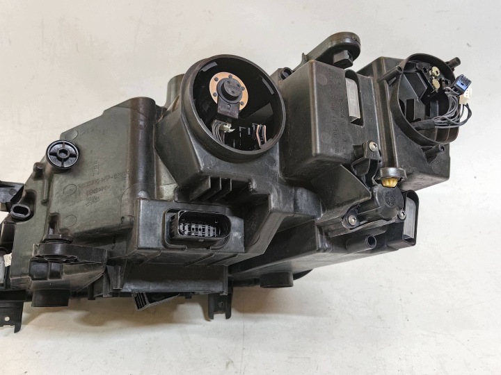 SEAT ATECA PHARE COMPLET LED DROITE RECOMMANDÉ