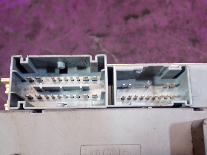 FIAT BRAVO II 07-11 BOÎTE FUSIBLES F198146201
