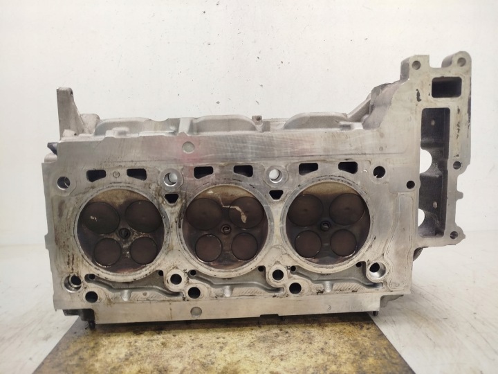 CULASSE MOTEUR MERCEDES-BENZ R2720162401 3.0 V6 272940