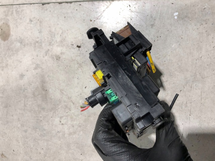 BOÎTE FUSIBLES CITROEN C3 9661707880