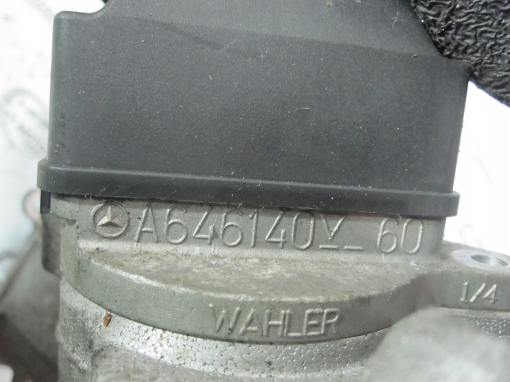MERCEDES C W11 2.2 CDI 646.966 VANNE EGR RADIATEUR A64614060 00005320C2