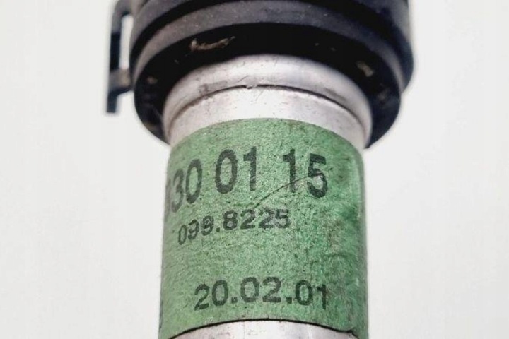 TUYAU REFROIDISSEMENT MERCEDES-BENZ C (W203) A2038300115 2.15L DIESEL 105KW 2002