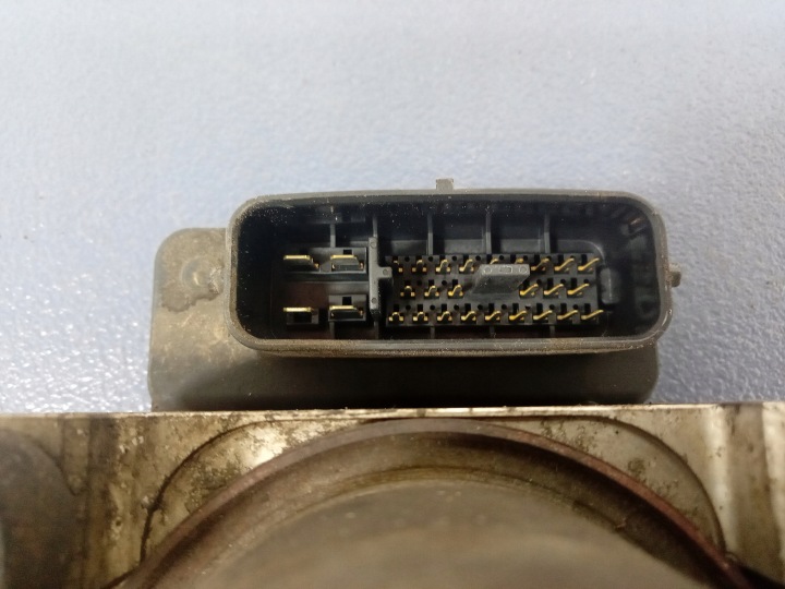 MAZDA MPV II LW 2.0 CITD POMPE ABS 436-4862