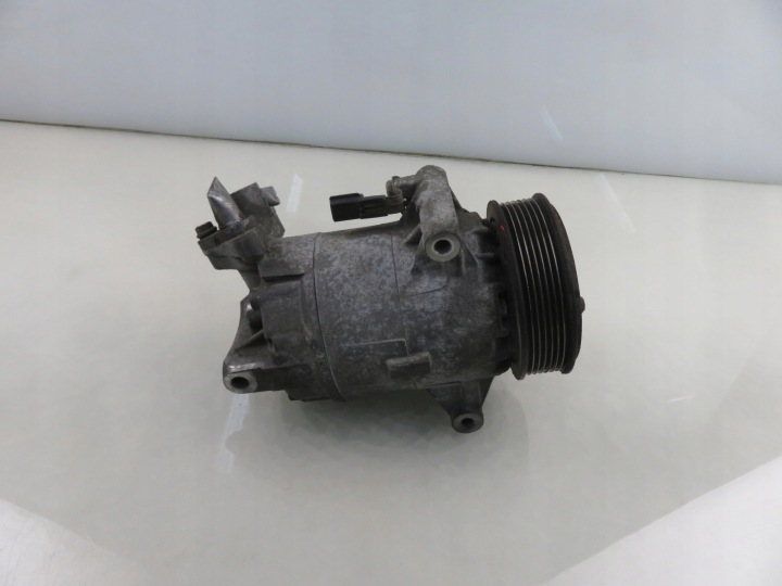 COMPRESSEUR DE CLIMATISATION RENAULT SCENIC II 2.0 DCI 8200669284