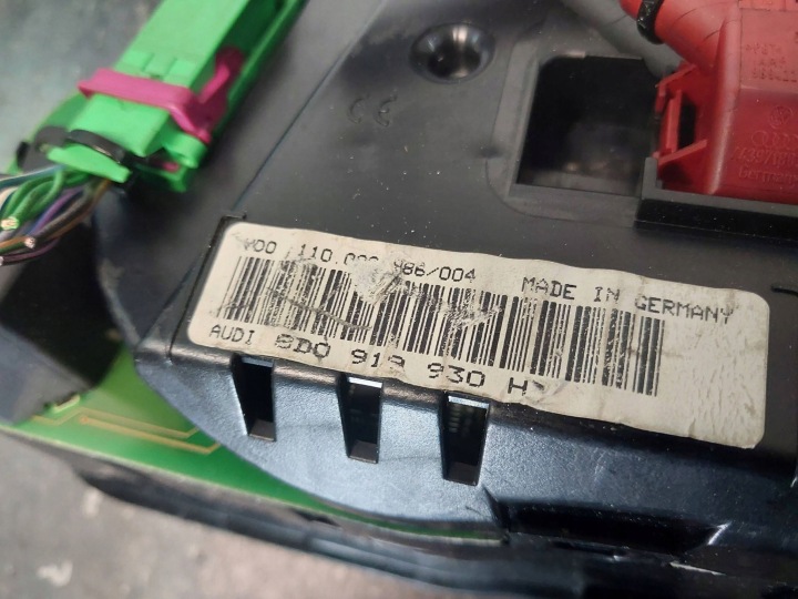 COMPTEUR AUDI A4 B5 8D 1.9 TDI 8D0919930H COMPLET FIS