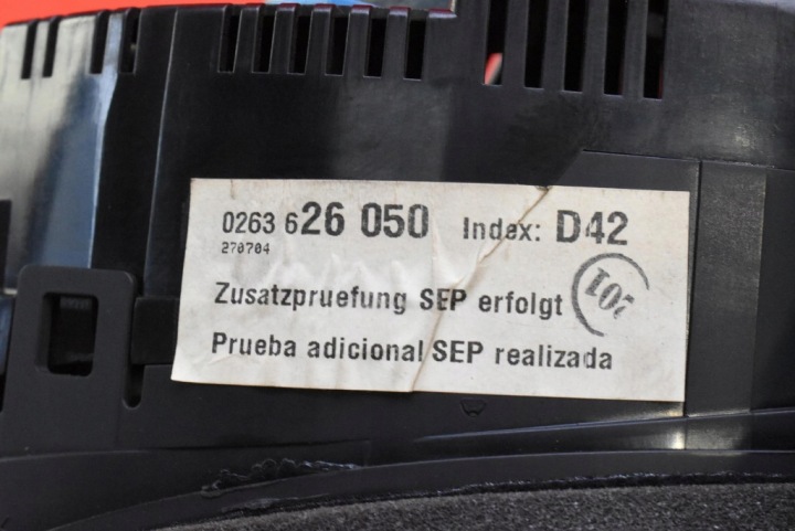 COMPTEUR TABLEAU DE BORD EUROPE 8E0920900M AUDI A4 B6 1.9 TDI 130 KM 00-05