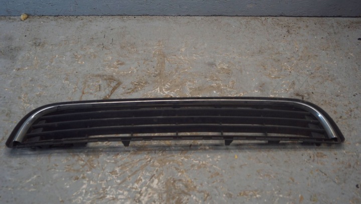 PEUGEOT PARTENAIRE III GRILLE CENTRALE INFÉRIEURE CHROME 9677662180 (O66)
