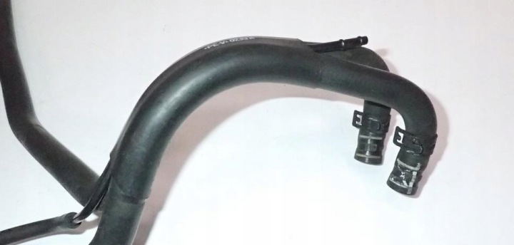 CONDUITES DE DÉRIVATION TUYAU DE DÉRIVATION EAU 3.0 TDI AUDI Q7 4L 7L8122096A