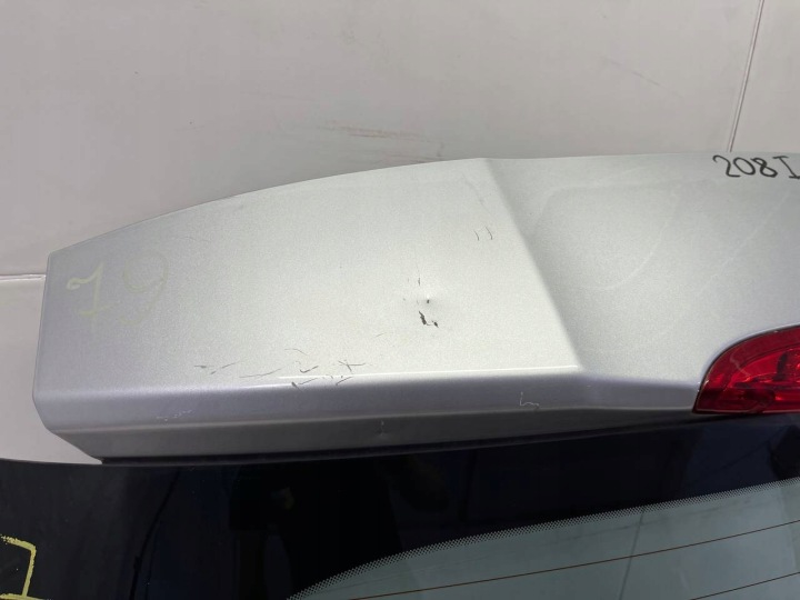 ARRIÈRE COUVERCLES DE COFFRE COUVERCLES DE COFFRE PEUGEOT 208 2015
