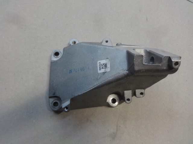 MERCEDES POIGNÉE MOTEUR 278 A2782234804