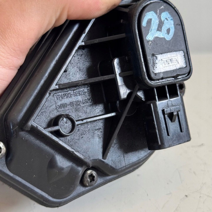 PAPILLON DES GAZ FORD FOCUS MK3 III 3 VP2S6U-9E927