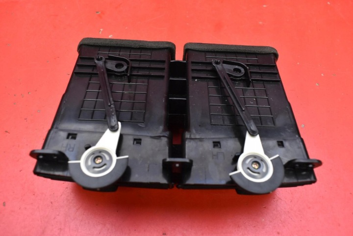 GRILLE CONDUIT D'AIR CENTRALE KM84810A KIA SPORTAGE 2 II 04-08