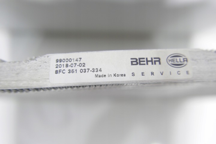 HELLA RADIATEUR CLIMATISATION MERCEDES CLK SLK W210