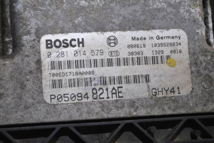CONTRÔLEUR MOTEUR DODGE JOURNEY 2.0CRD 0281014579 P05094821AE