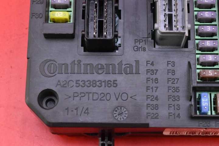 BOÎTE FUSIBLES FUSIBLE 9806687980 CITROEN C4 PICASSO 2 II 1.6 BLUEHDI
