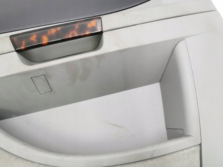 CHRYSLER 300 300C 2006 GAUCHE CÔTÉ CARDAN BRODERIE PORTES ARRIÈRE