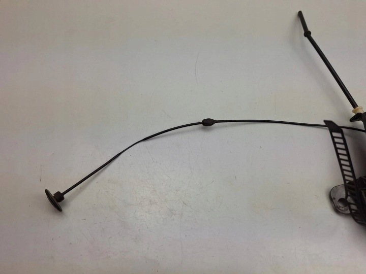 SERVOMOTEUR BOUCHONS GOULOTTE DE REMPLISSAGE CARBURANTS BMW 5 E60 E61 8352168