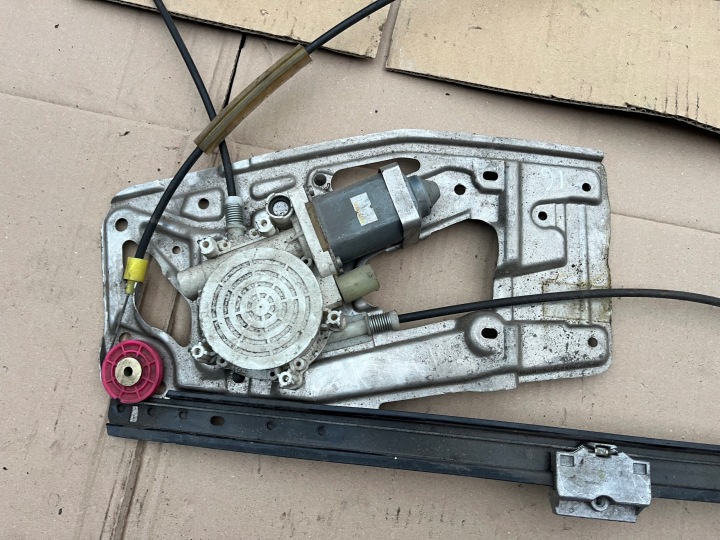 MÉCANISME VITRES ÉLÉVATEUR GAUCHE AVANT PETIT MOTEUR AVANT BMW 5 E39